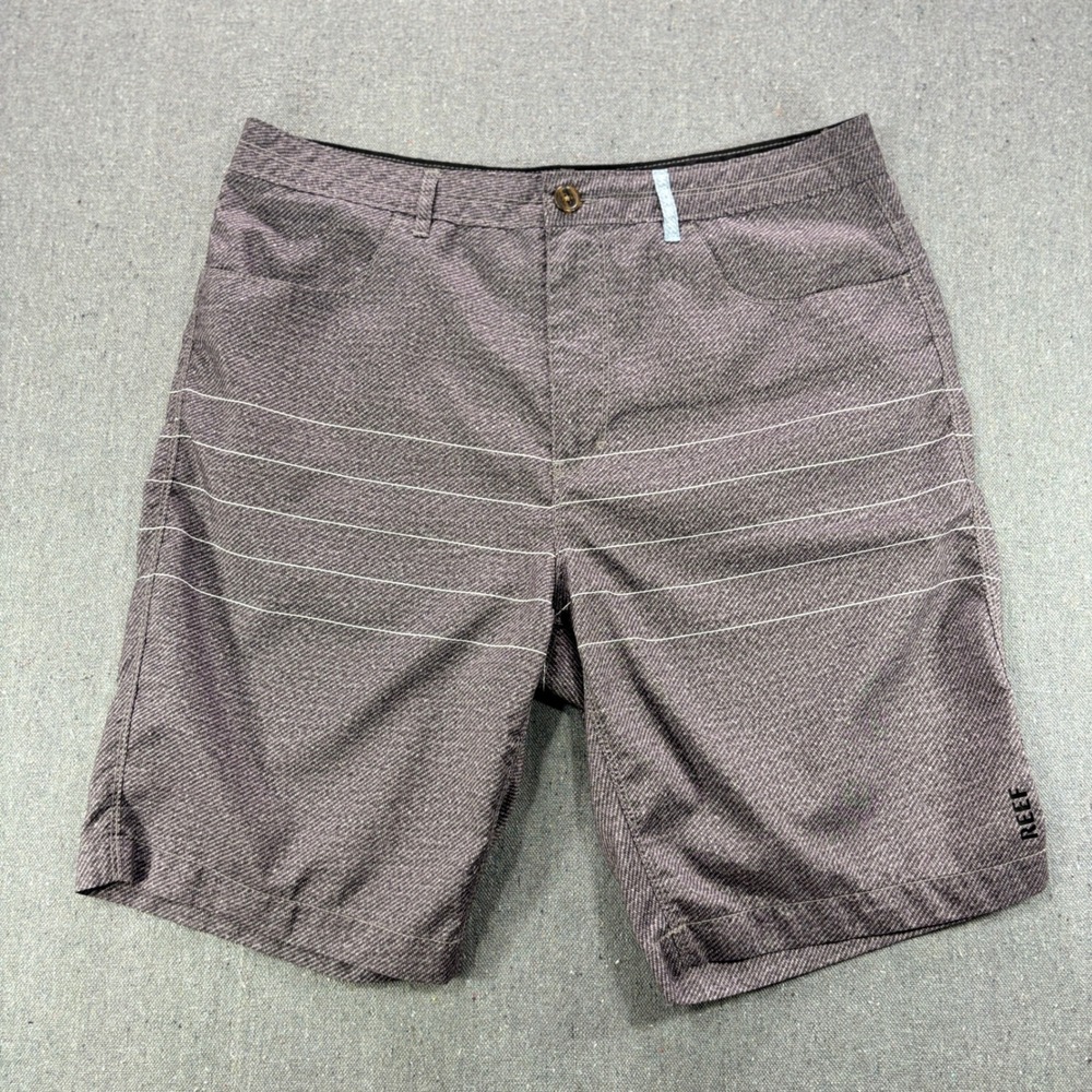 Reef Hybrid Board Shorts Mens Size 32 Grey Striped Walk Shorts Casual Surf